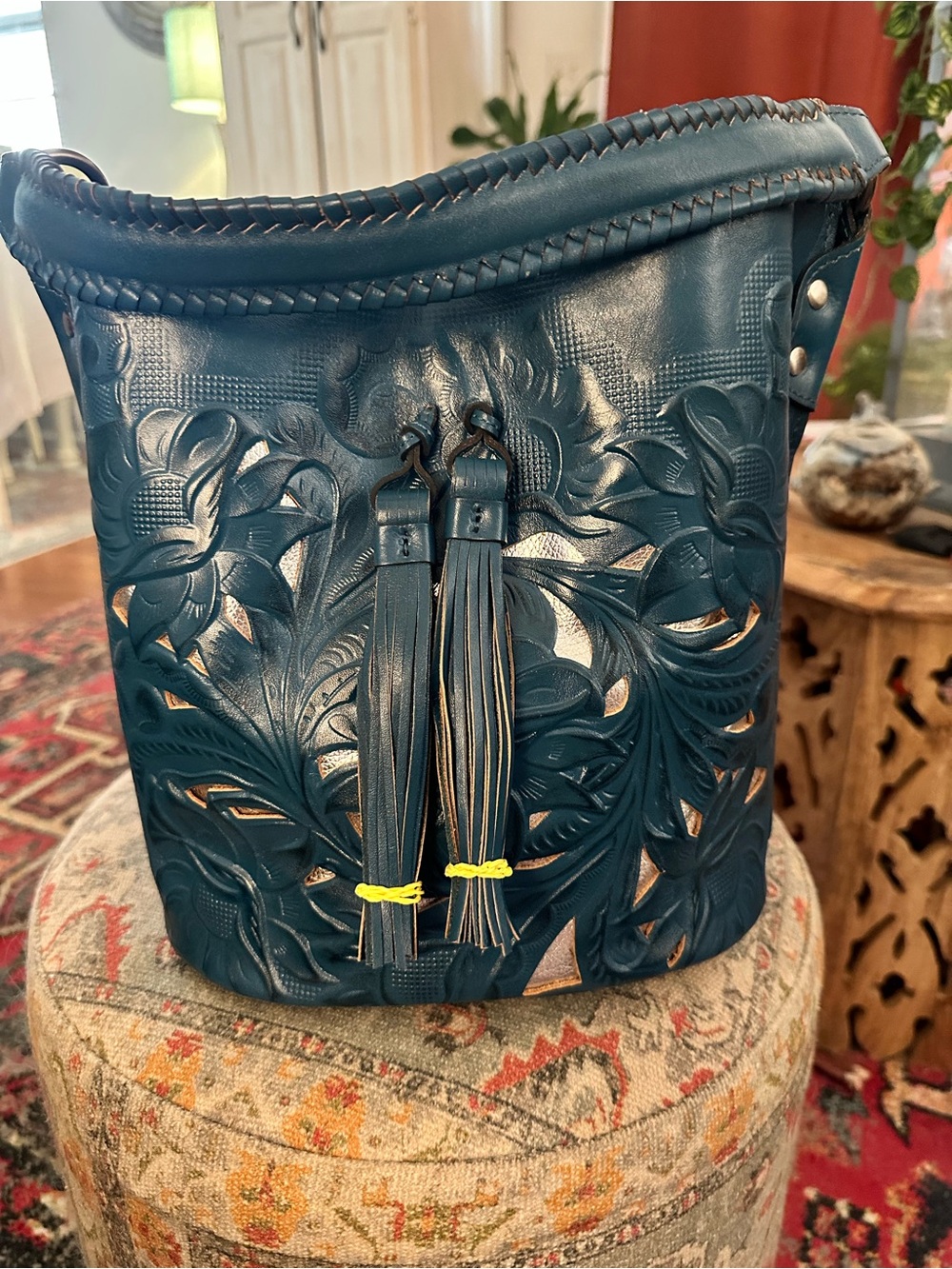 Patricia Nash ‘ Octavia’ Blue Tooled Leather Tassel Hobo Bag. NWOTs - Picture 2 of 14